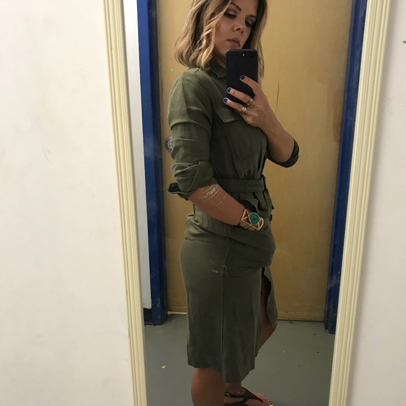 Gorgeous comfy button military dress J. Crew size0 - Picture 2 of 6